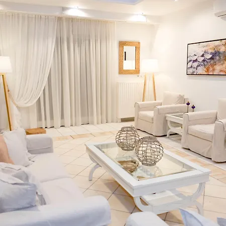 Villa Montana Naxos City
